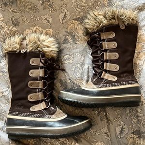 SOREL Joan of Artic Boots